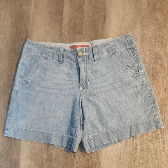 GAP Denim Blue Women's Shorts. Size 4 - Picture 1 of 3